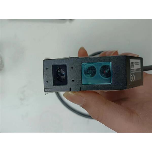 KEYENCE基恩士LK-G3000系列高速高精度CCD激光位移傳感器感測頭LK-G150